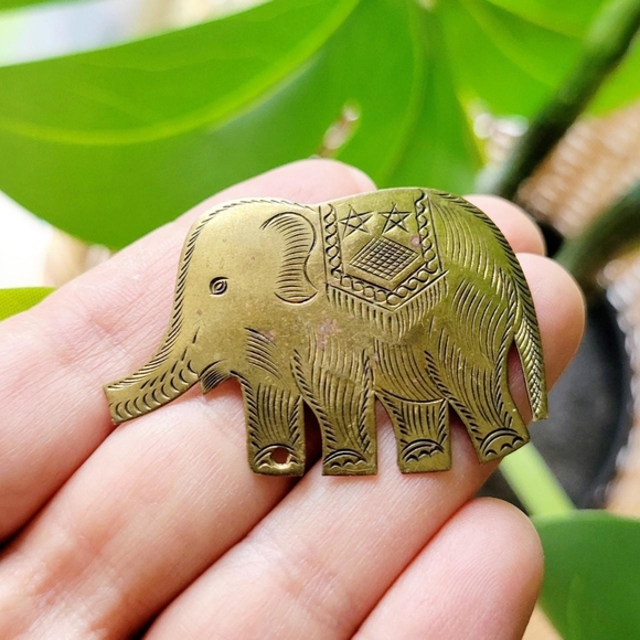 Vintage Brass Circus Elephant Boucher Brooch Pin - Picture 1 of 7